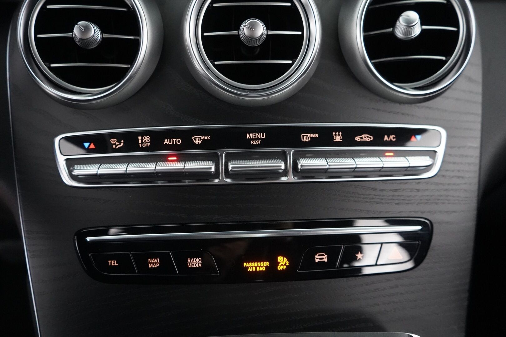 Mercedes-Benz GLC 2021 300 e 4MATIC A Business EQ Power - DTR+Q | Multibeam | MBUX | Kamera | Vetokoukku | Kahdet Mersun vanteet | Akku kuntotarkastettu | Puhdas Carvertical | Viimeisin huolto 9 / 26