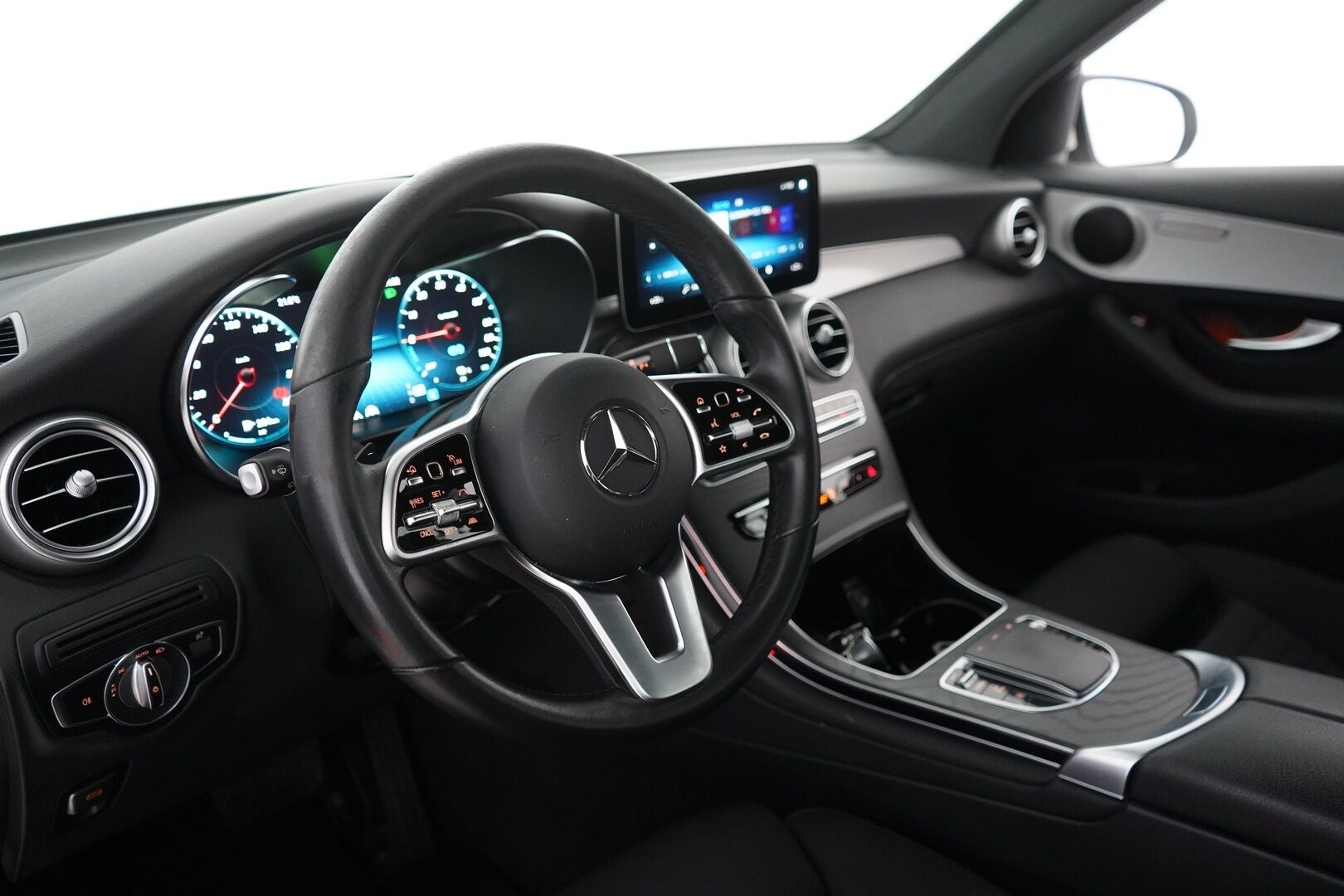 Mercedes-Benz GLC 2021 300 e 4MATIC A Business EQ Power - DTR+Q | Multibeam | MBUX | Kamera | Vetokoukku | Kahdet Mersun vanteet | Akku kuntotarkastettu | Puhdas Carvertical | Viimeisin huolto 9 / 26