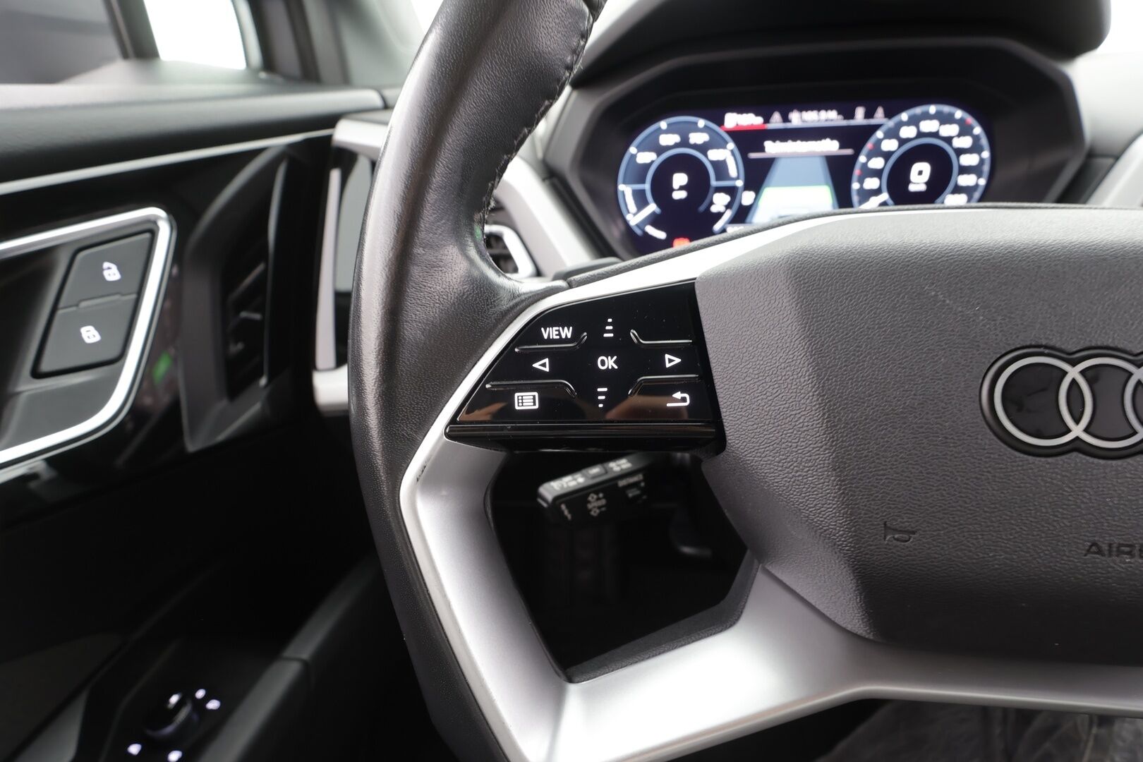 Audi Q4 e-tron 2022 50 e-tron quattro - | ACC | ILP  | Koukku | Matrix-LED | P.Kamera | Sporttipenkit | Keyless | Apple&Android | Kahdet Renkaat | Koti & Kauppalaturi |