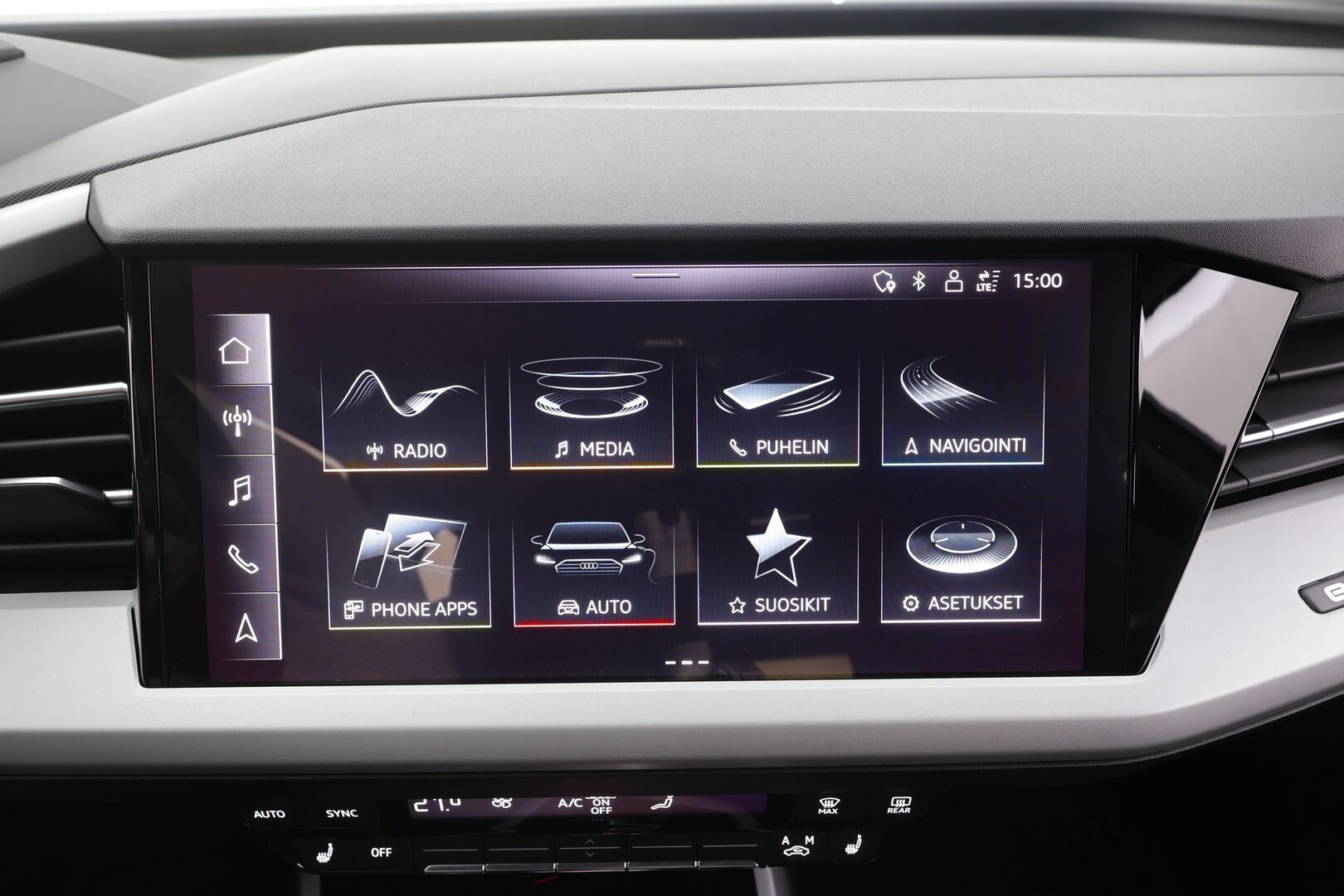 Audi Q4 e-tron 2022 50 e-tron quattro - | ACC | ILP  | Koukku | Matrix-LED | P.Kamera | Sporttipenkit | Keyless | Apple&Android | Kahdet Renkaat | Koti & Kauppalaturi |