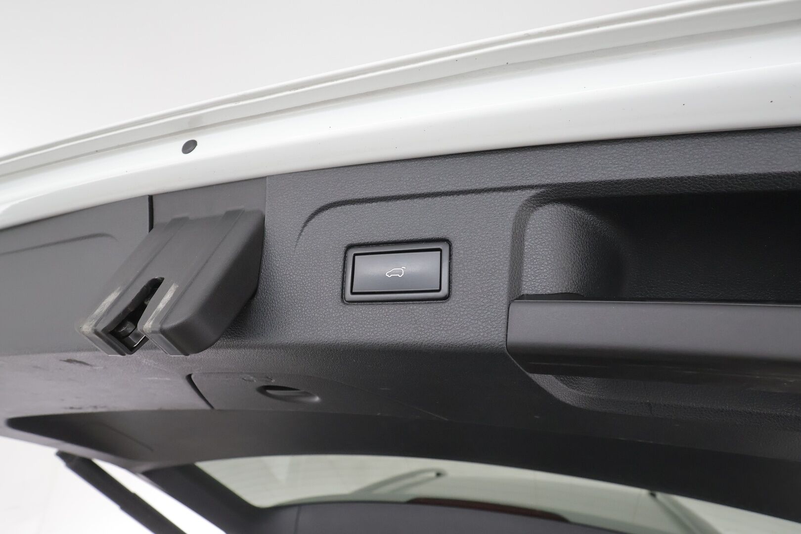Volkswagen Touran 2018 R-Line 1,4 TSI 110 kW (150 hv) DSG-automaatti 7.P - | ACC | Koukku | Webasto | P.tutkat | LED | Apple&Android | Kahdet Renkaat |