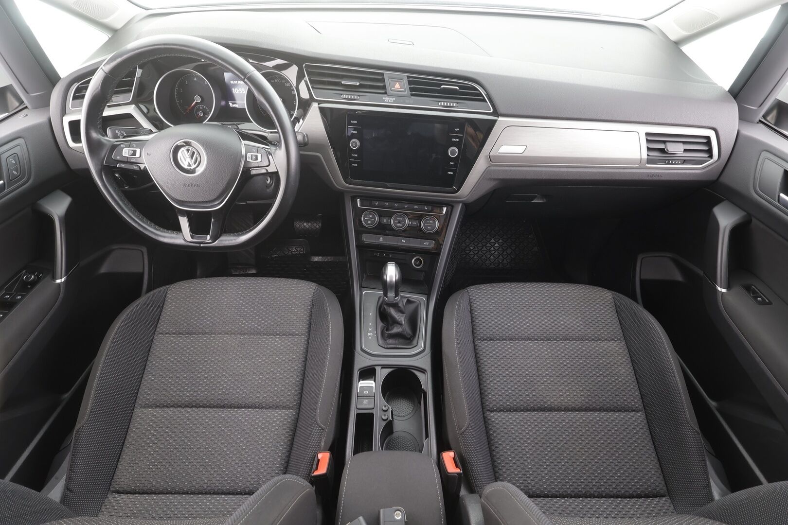 Volkswagen Touran 2018 R-Line 1,4 TSI 110 kW (150 hv) DSG-automaatti 7.P - | ACC | Koukku | Webasto | P.tutkat | LED | Apple&Android | Kahdet Renkaat |