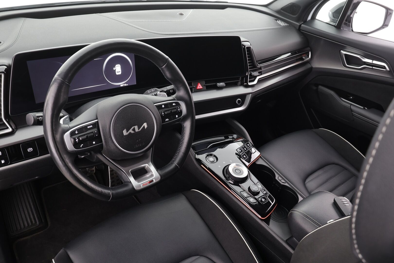 Kia Sportage 2022 1,6 T-GDI AWD Plug-in Hybrid GT-Line AT 265hv * ACC / 360° / H&K / Muisitpenkki / LED / Navi / Ilmastoidut penkit / Koukku * - 1.Om Suomi-auto / Kahdet renkaat aluvanteilla / Huippuvarusteet - HULLUT BLACKWEEK JATKOT - KORKOTARJOUS 2,49%
