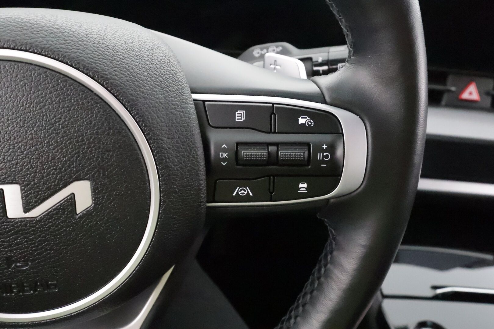 Kia Sportage 2022 1,6 T-GDI AWD Plug-in Hybrid GT-Line AT 265hv * ACC / 360° / H&K / Muisitpenkki / LED / Navi / Ilmastoidut penkit / Koukku * - 1.Om Suomi-auto / Kahdet renkaat aluvanteilla / Huippuvarusteet - HULLUT BLACKWEEK JATKOT - KORKOTARJOUS 2,49%