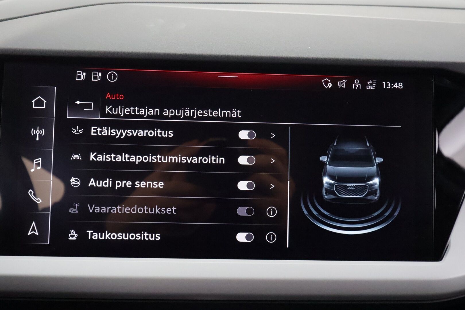 Audi Q4 e-tron 2023 35 e-tron - | ACC | ILP | Sporttipenkit | P.kamera | Navi | Digimittaristo | Kaistavahti | Apple & Android | Sähk. takaluukku | 1-om suomiauto | 2x renkaat aluin |