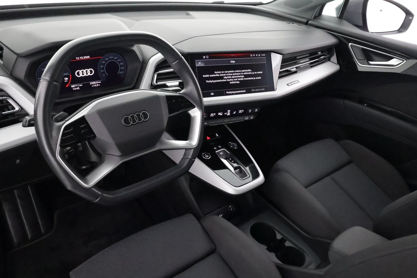 Audi Q4 e-tron 2023 35 e-tron - | ACC | ILP | Sporttipenkit | P.kamera | Navi | Digimittaristo | Kaistavahti | Apple & Android | Sähk. takaluukku | 1-om suomiauto | 2x renkaat aluin |