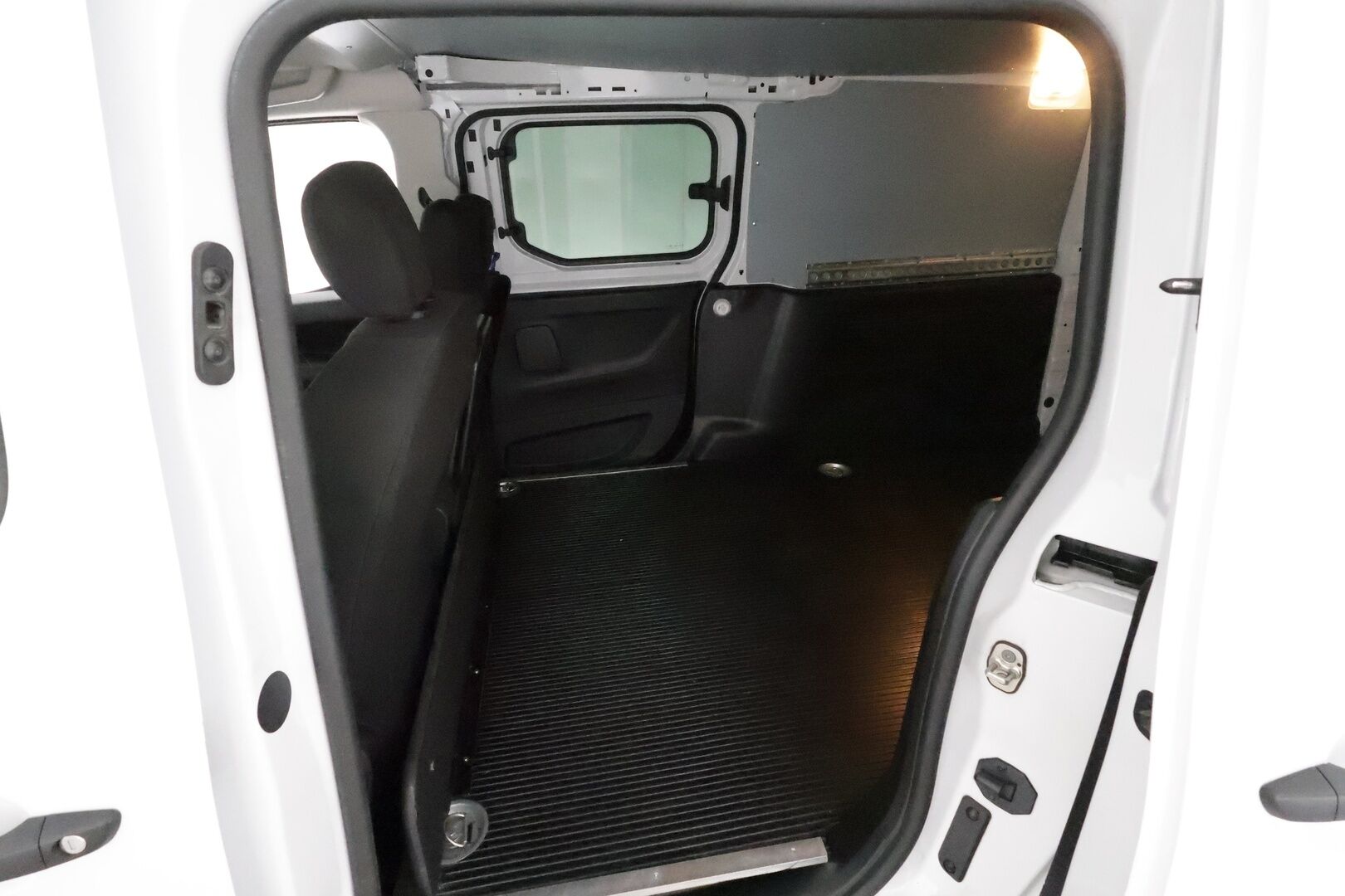 Toyota Proace CITY 2023 Active L2 1,5D 130 Automaatti 5ov 2510 *ALV** Suomi auto / Vakkari / TULOSSA