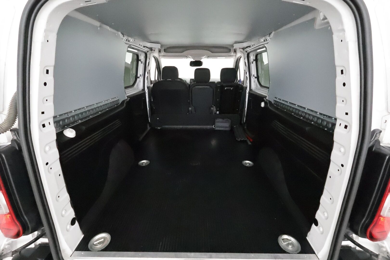 Toyota Proace CITY 2023 Active L2 1,5D 130 Automaatti 5ov 2510 **1-om Suomi-auto / Webasto / P.kamera / Vakkari / Ilmastointi / Bluetooth** - Kahdet Renkaat 