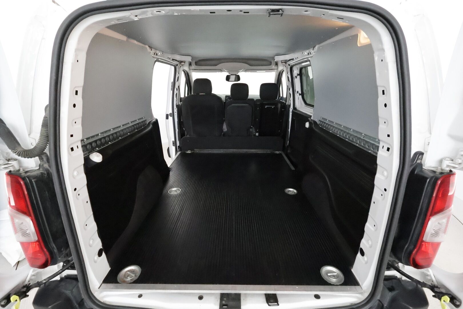 Toyota Proace CITY 2023 Active L2 1,5D 130 Automaatti 5ov 2510 *ALV / Suomi auto / Vakkari / TULOSSA