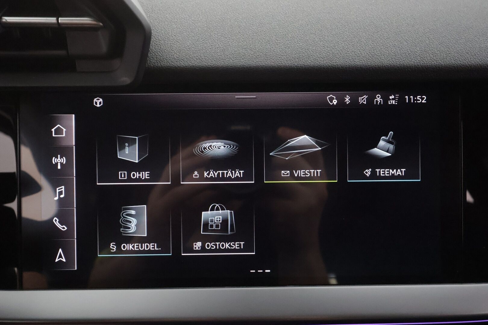 Audi A3 2023 Sportback Progress Plus 40 TFSI e 150kW S tronic - Koukku | ACC | B&O | P.kamera | Matrix | Sport-penkit | Digimittaristo | Keyless | Kaistavahti | Katveavustin | 1-om Suomi-auto | Kahdet renkaat | 2x Latauskaapelit |