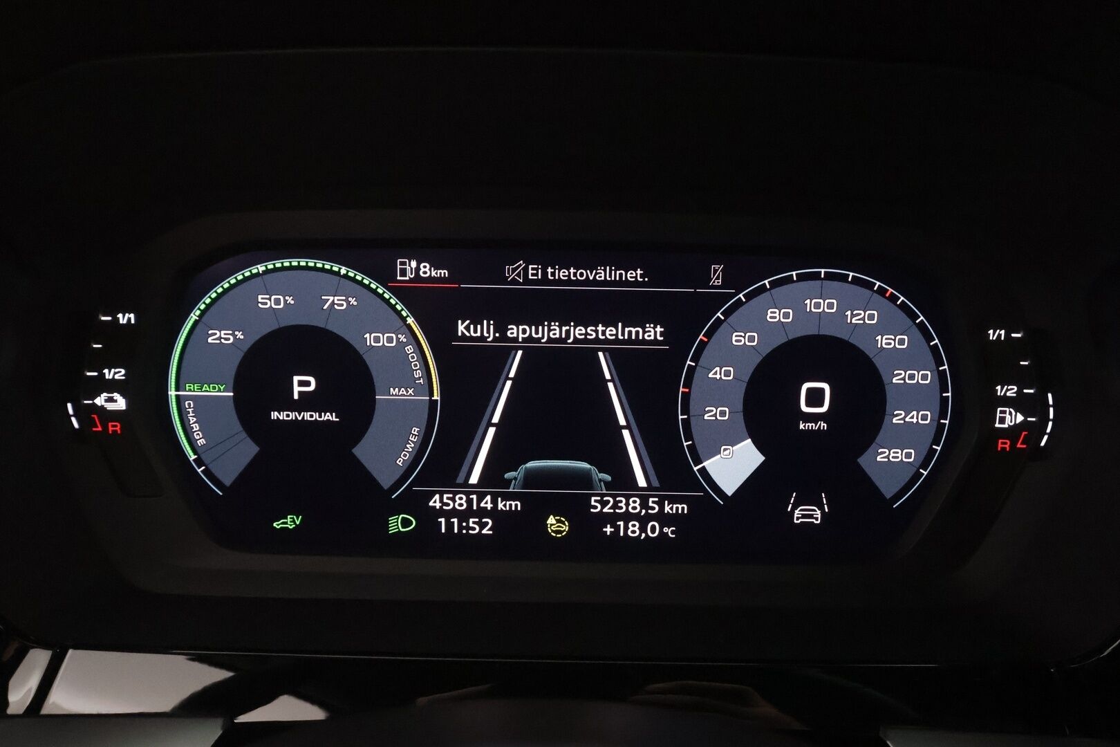 Audi A3 2023 Sportback Progress Plus 40 TFSI e 150kW S tronic - Koukku | ACC | B&O | P.kamera | Matrix | Sport-penkit | Digimittaristo | Keyless | Kaistavahti | Katveavustin | 1-om Suomi-auto | Kahdet renkaat | 2x Latauskaapelit |