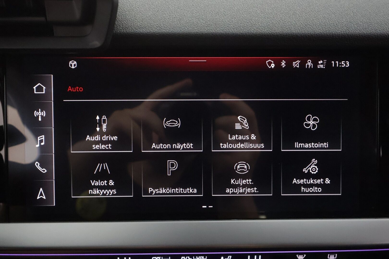 Audi A3 2023 Sportback Progress Plus 40 TFSI e 150kW S tronic - Koukku | ACC | B&O | P.kamera | Matrix | Sport-penkit | Digimittaristo | Keyless | Kaistavahti | Katveavustin | 1-om Suomi-auto | Kahdet renkaat | 2x Latauskaapelit |