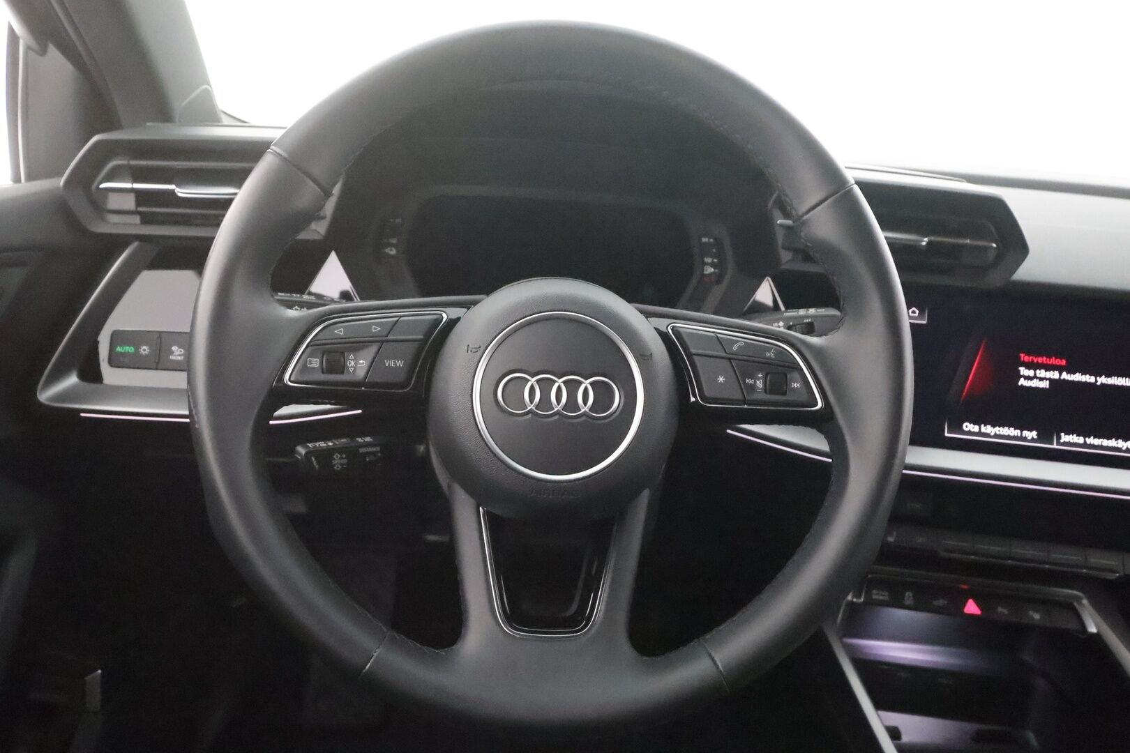Audi A3 2023 Sportback Progress Plus 40 TFSI e 150kW S tronic - Koukku | ACC | B&O | P.kamera | Matrix | Sport-penkit | Digimittaristo | Keyless | Kaistavahti | Katveavustin | 1-om Suomi-auto | Kahdet renkaat | 2x Latauskaapelit |
