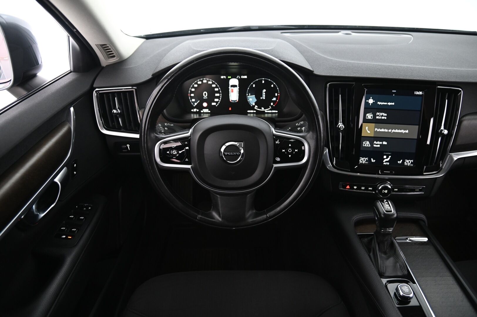 Volvo V90 Cross Country 2019 D4 AWD Plus aut **ACC / Koukku / Navi / Kessy** - *Juuri saapunut / Digimittaristo / VOC / LED-Valot / 2X Renkaat*