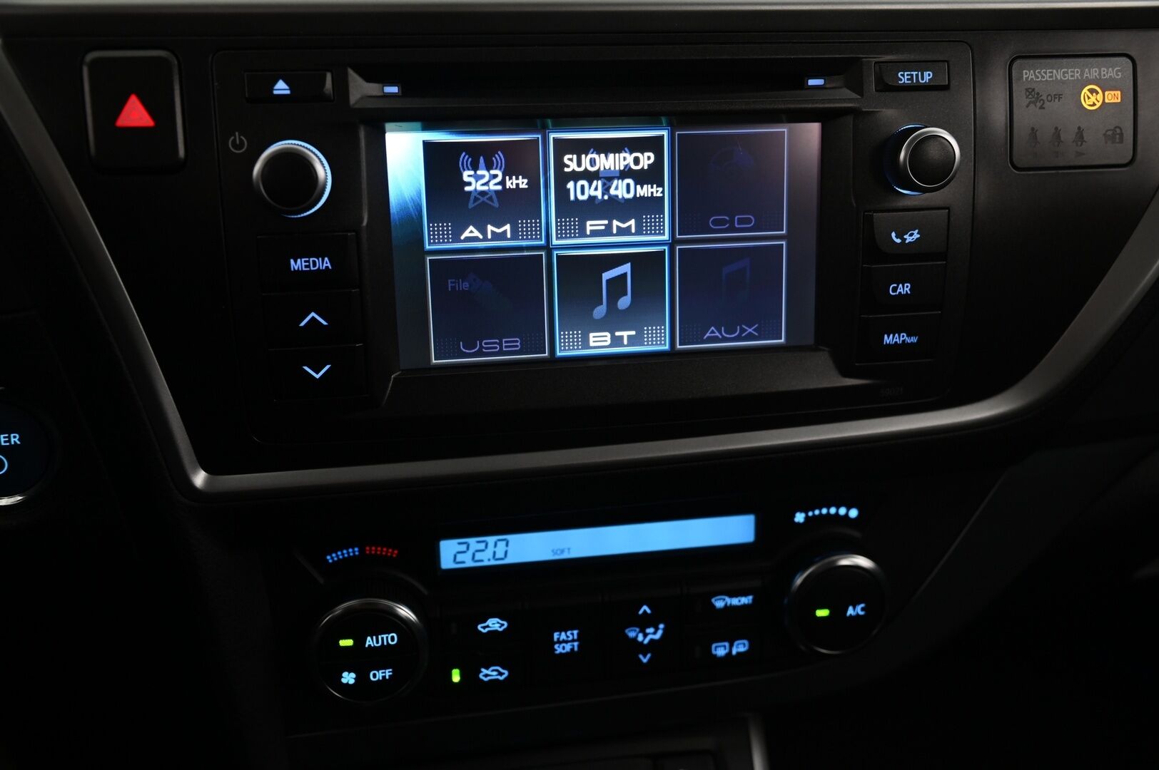 TOYOTA AURIS 2014 1,8 Hybrid Premium - / P.kamera / Vakkari / Ajettu vain 69tkm / Tämä on löytö /