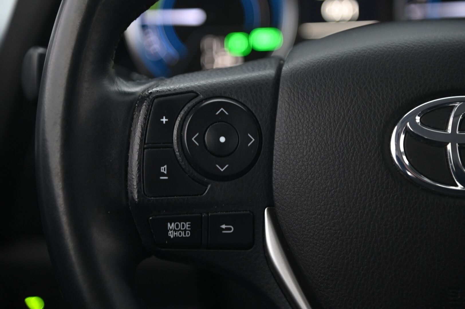 TOYOTA AURIS 2014 1,8 Hybrid Premium - / P.kamera / Vakkari / Ajettu vain 69tkm / Tämä on löytö /