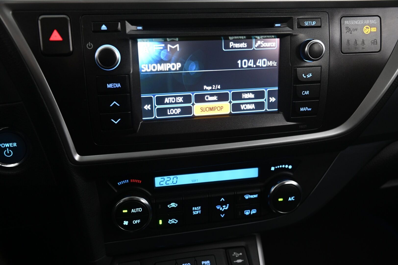 TOYOTA AURIS 2014 1,8 Hybrid Premium - / P.kamera / Vakkari / Ajettu vain 69tkm / Tämä on löytö /