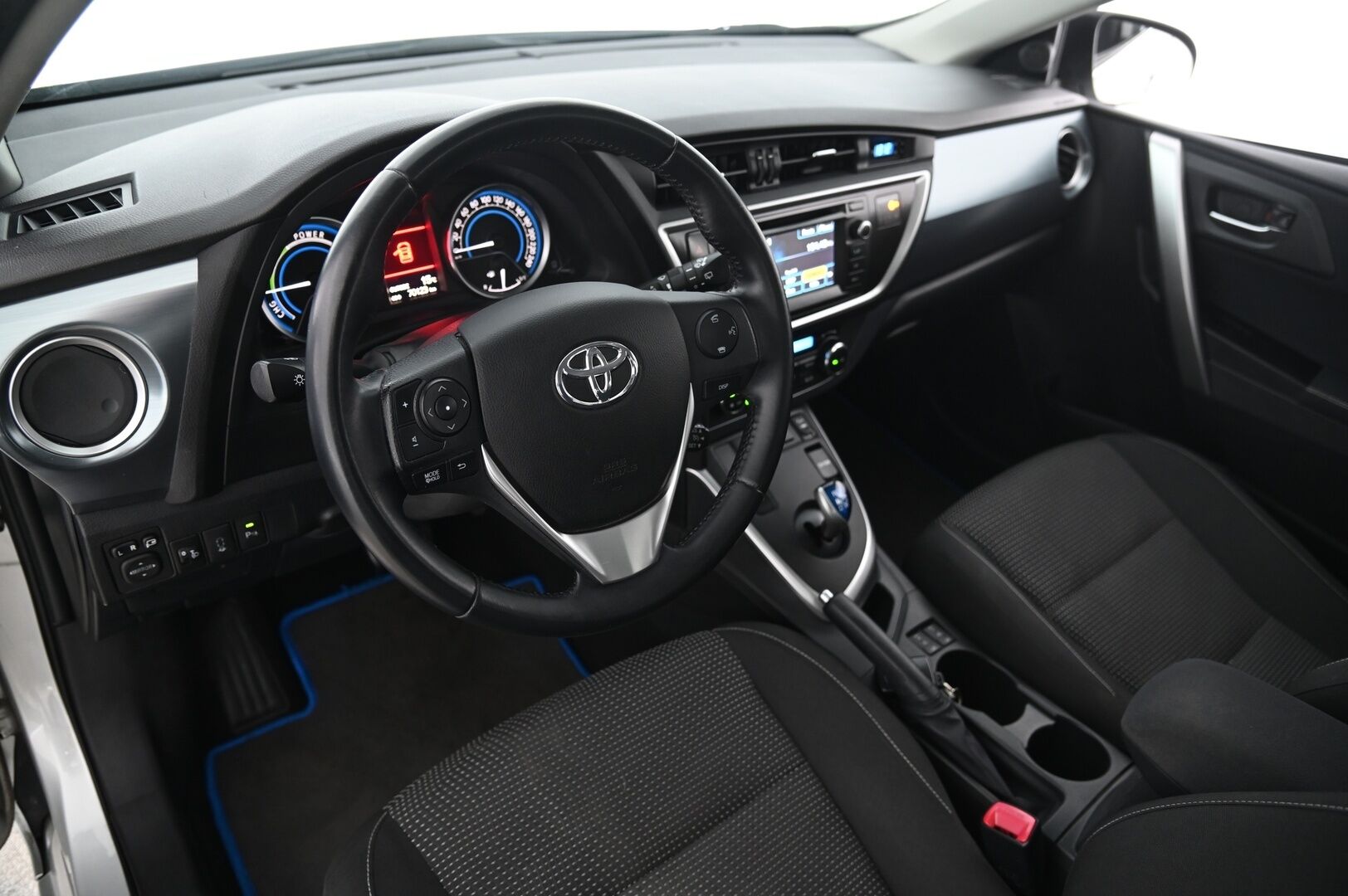 TOYOTA AURIS 2014 1,8 Hybrid Premium - / P.kamera / Vakkari / Ajettu vain 69tkm / Tämä on löytö /