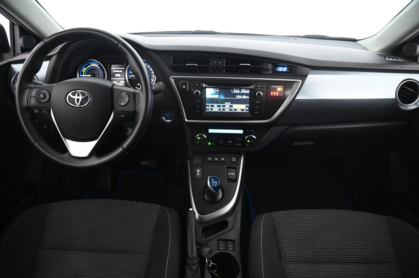 TOYOTA AURIS 2014 1,8 Hybrid Premium - / P.kamera / Vakkari / Ajettu vain 69tkm / Tämä on löytö /