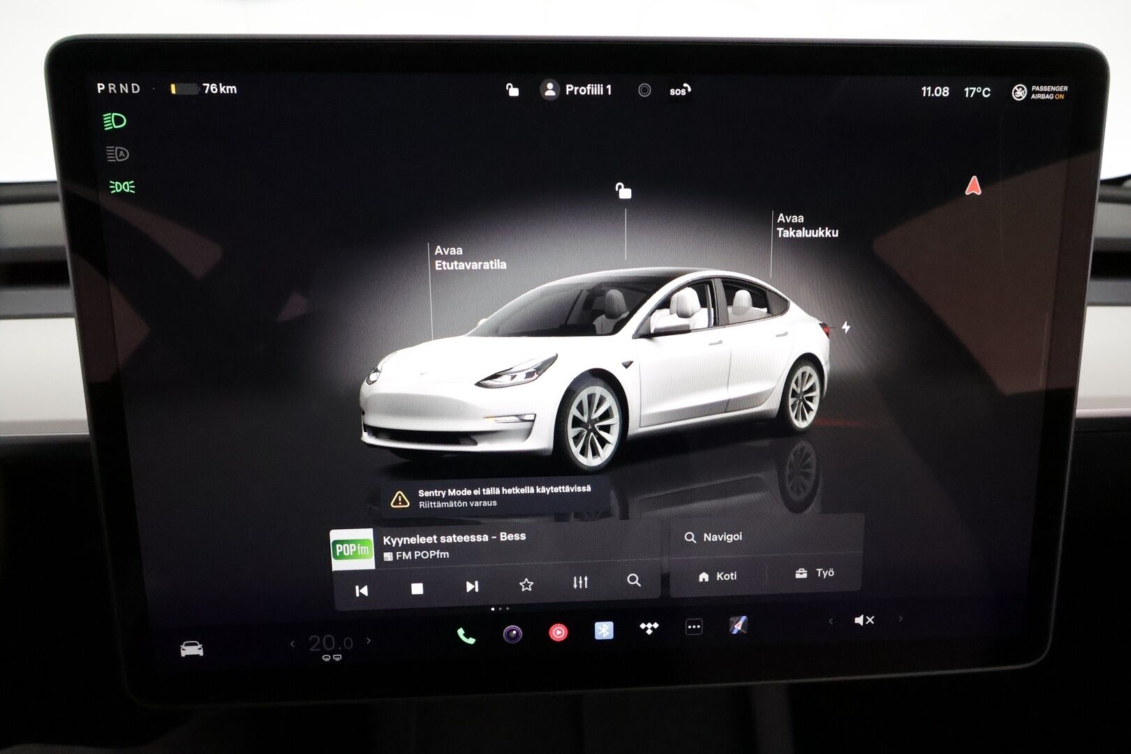 Tesla Model 3 2023 Standard Range Plus **Lasikatto / ILP / ACC / Matrix-LED / P.kamera / Muistipenkki / Navi / Kaistavahti / Keyless** - 1-om Suomi-auto / 2x Latauskaapelit / Kahdet Renkaat / Akku kuntotarkastettu