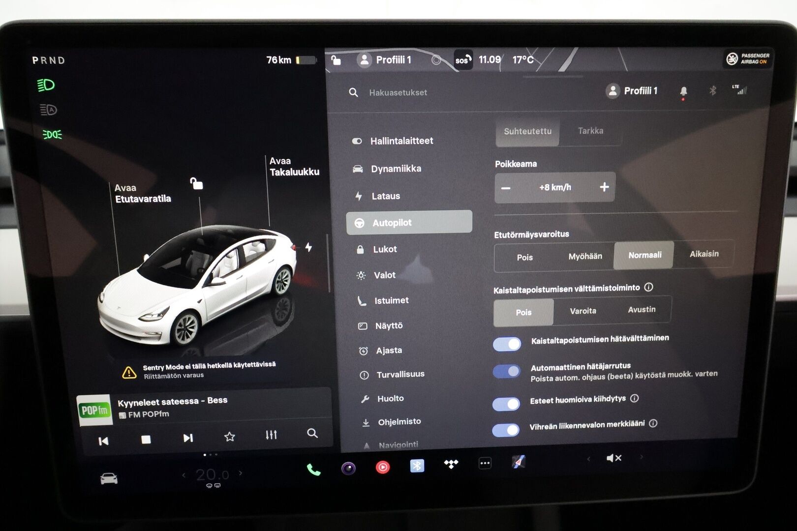 Tesla Model 3 2023 Standard Range Plus **Lasikatto / ILP / ACC / Matrix-LED / P.kamera / Muistipenkki / Navi / Kaistavahti / Keyless** - 3,99 % KORKOTARJOUS TÄHÄN AUTOON 14.9. ASTI! - 1-om Suomi-auto / 2x Latauskaapelit / Kahdet Renkaat / Akku kuntotarkastettu