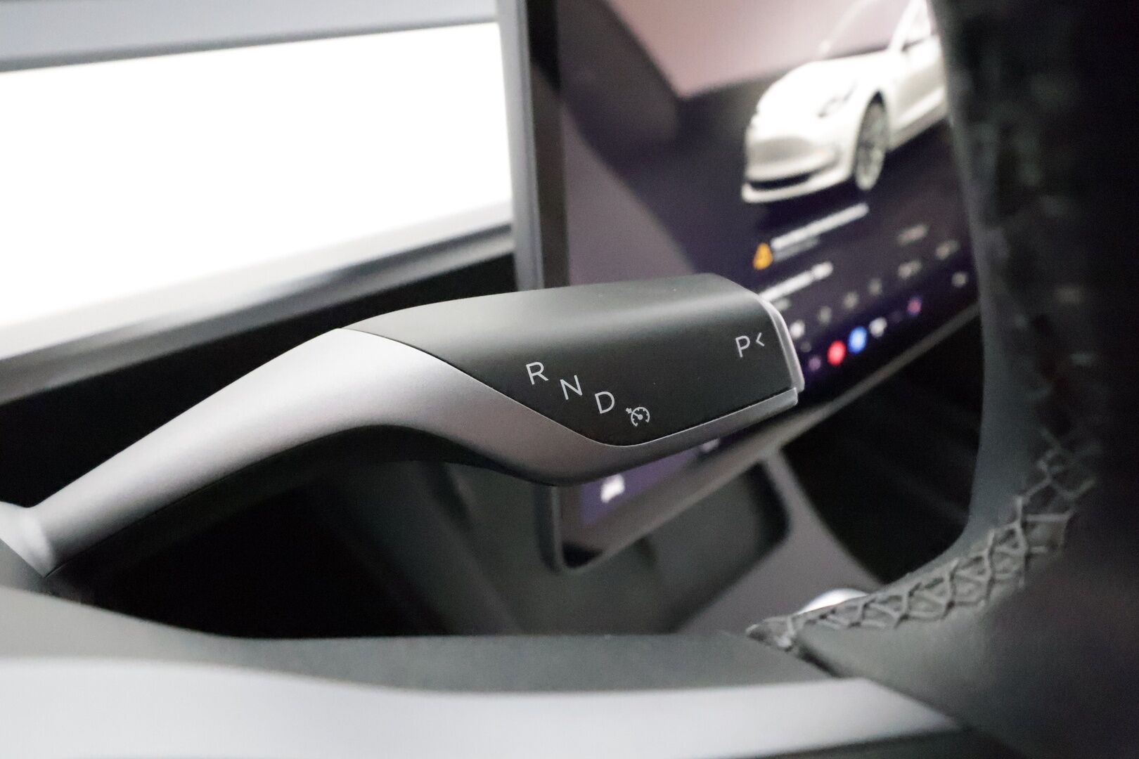 Tesla Model 3 2023 Standard Range Plus **Lasikatto / ILP / ACC / Matrix-LED / P.kamera / Muistipenkki / Navi / Kaistavahti / Keyless** - 3,99 % KORKOTARJOUS TÄHÄN AUTOON 14.9. ASTI! - 1-om Suomi-auto / 2x Latauskaapelit / Kahdet Renkaat / Akku kuntotarkastettu