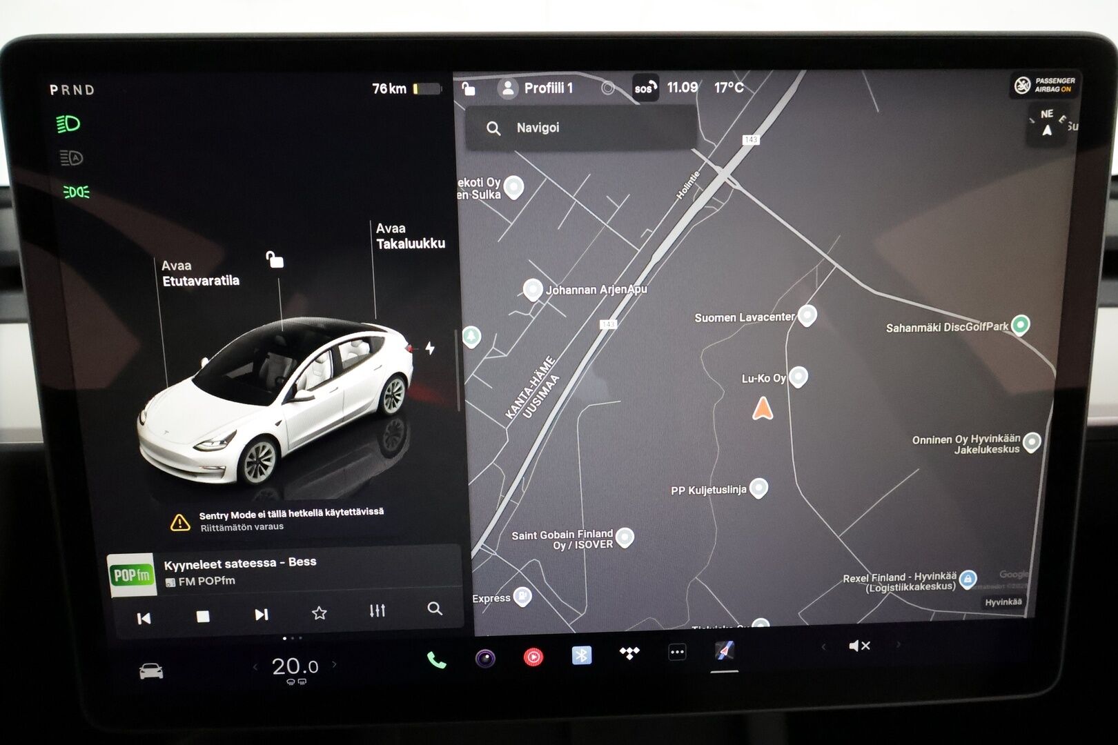 Tesla Model 3 2023 Standard Range Plus **Lasikatto / ILP / ACC / Matrix-LED / P.kamera / Muistipenkki / Navi / Kaistavahti / Keyless** - 3,99 % KORKOTARJOUS TÄHÄN AUTOON 14.9. ASTI! - 1-om Suomi-auto / 2x Latauskaapelit / Kahdet Renkaat / Akku kuntotarkastettu