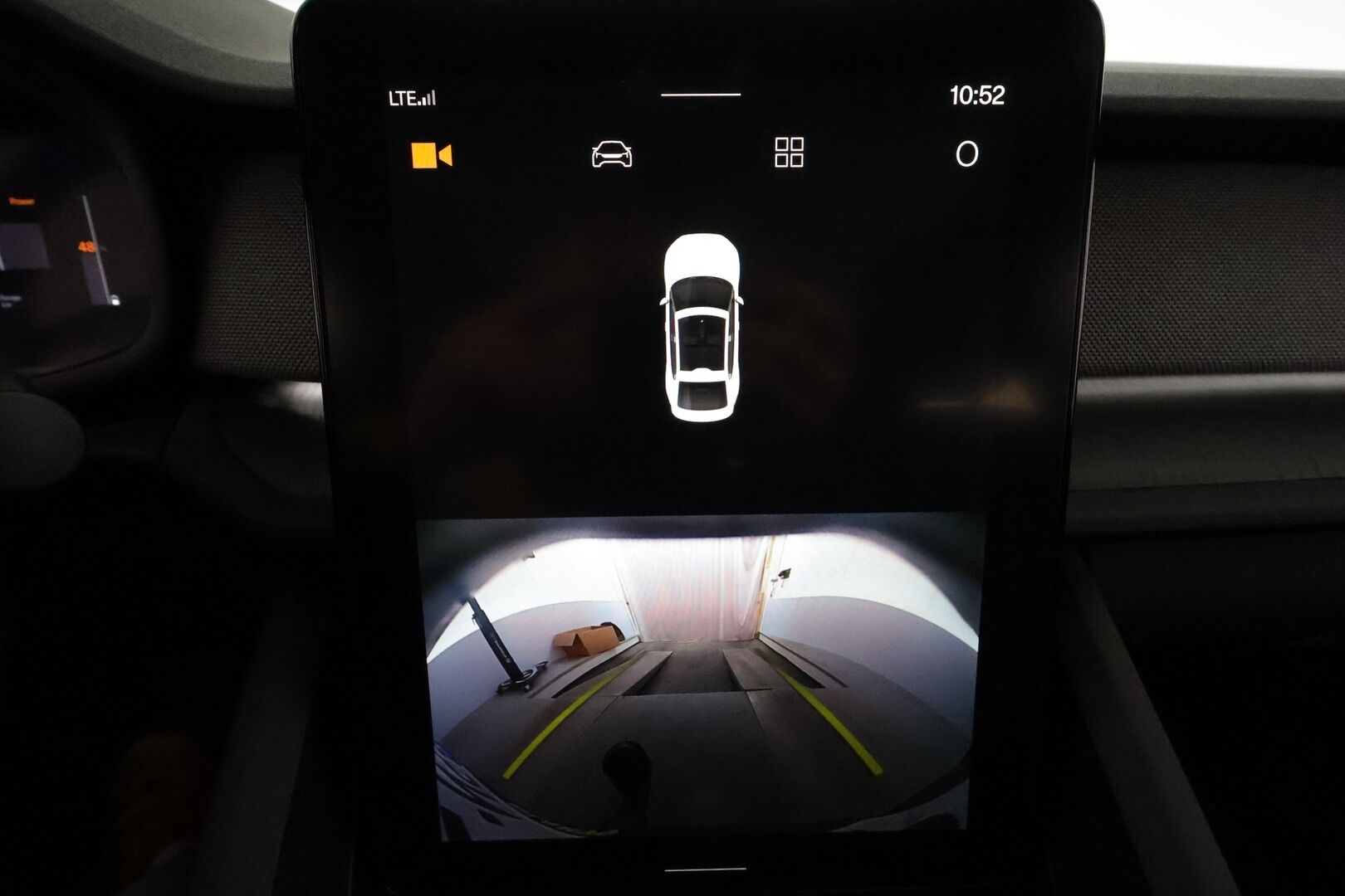 Polestar 2 2021 Launch Edition Performance, 300kW, 78kWh **ACC / Lasikatto / H&K / 360° / Muistipenkki / Koukku / Pixel LED / Navi** - 3,99 % KORKOTARJOUS TÄHÄN AUTOON 7.9. ASTI! - Merkkihuollettu
