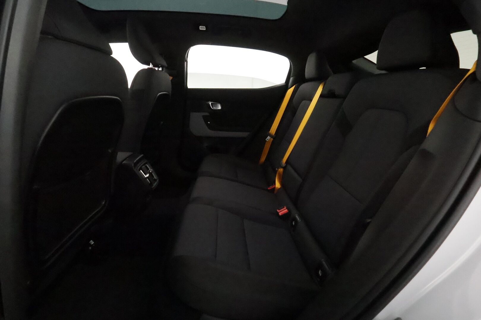 Polestar 2 2021 Launch Edition Performance, 300kW, 78kWh * Adapt.Vakkari / Pixel LED / Harman&Kardon / Lasikatto / Vetokoukku / Muistipenkki - Merkkihuollettu / Pilot&Plus / Huippuvarusteet / Akku kuntotarkastettu!