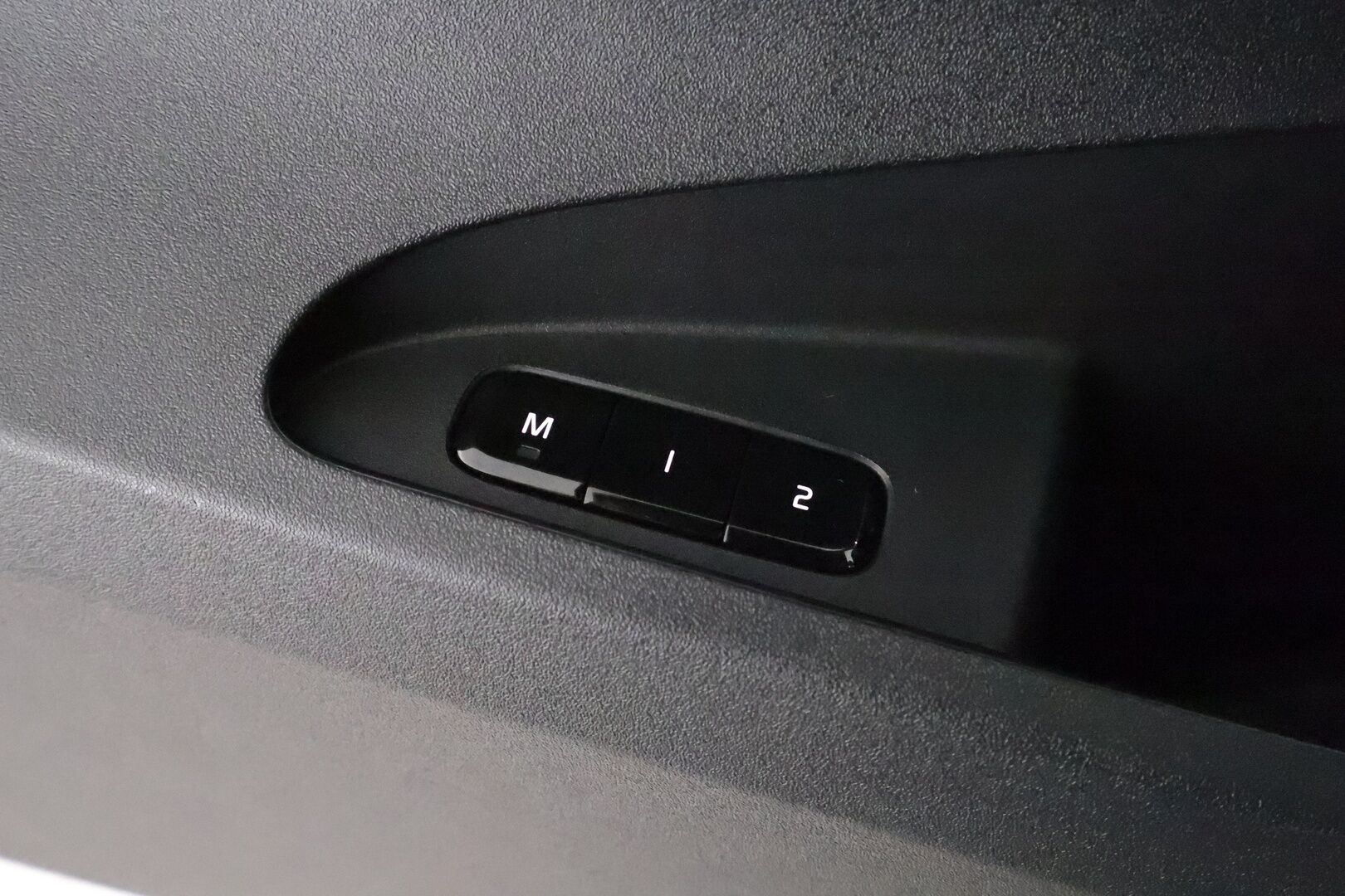 Polestar 2 2021 Launch Edition Performance, 300kW, 78kWh * Adapt.Vakkari / Pixel LED / Harman&Kardon / Lasikatto / Vetokoukku / Muistipenkki - Merkkihuollettu / Pilot&Plus / Huippuvarusteet / Akku kuntotarkastettu!