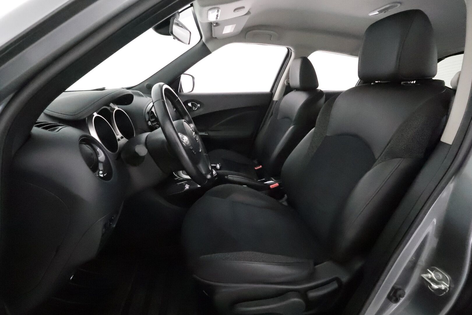 Nissan Juke 2019 1,6L110 Xtronic Acenta 2WD *Vakkari / 360° / Koukku / Navi / Puolinahat / KeylessGo*