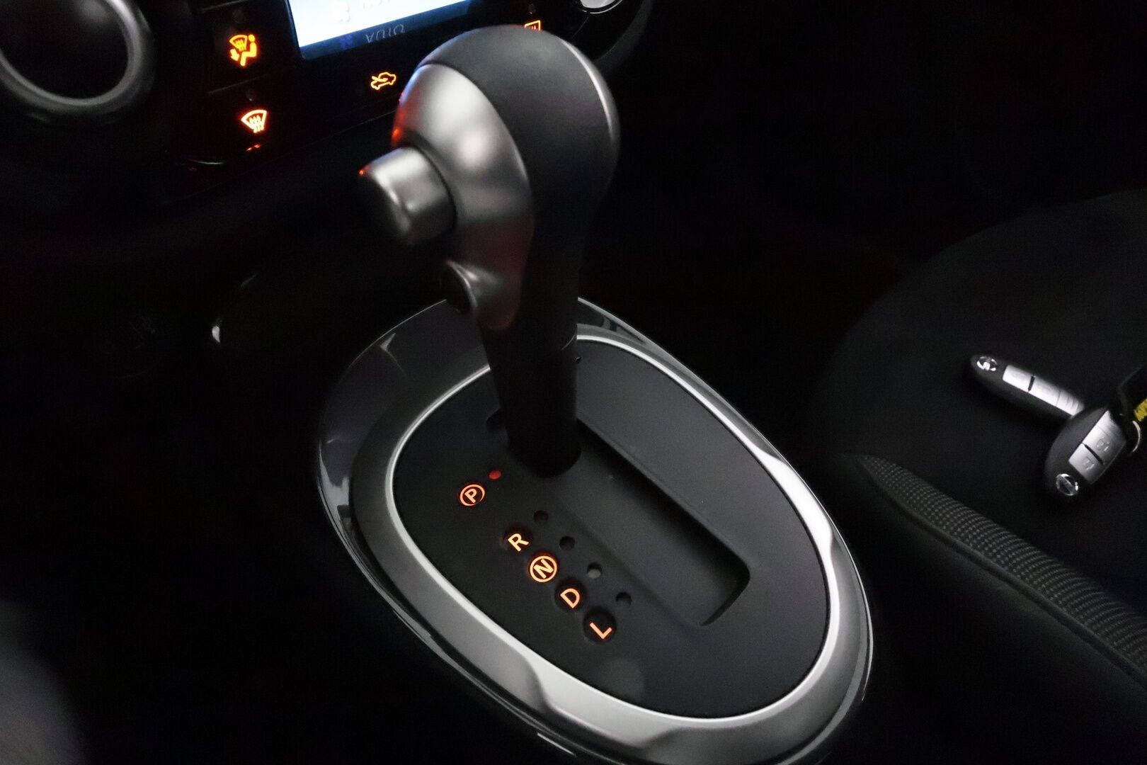 Nissan Juke 2019 1,6L110 Xtronic Acenta 2WD *Vakkari / 360° / Koukku / Navi / Puolinahat / KeylessGo*