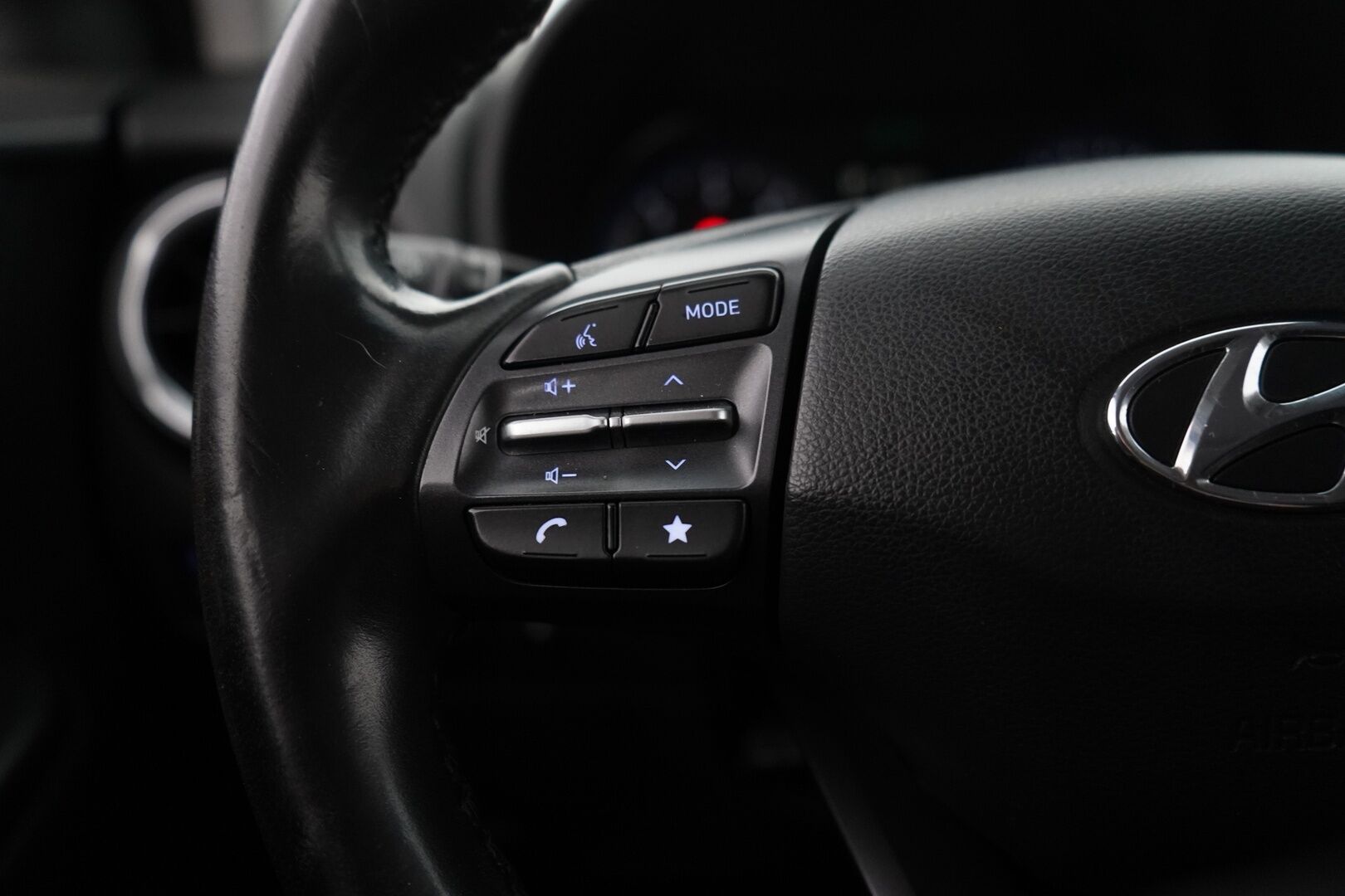 Hyundai KONA 2022 MYYDÄÄN HUUTOKAUPAT.COM! 1.6 CRDi 136hv Hybrid 7-DCT-aut Pro Business *Lohkolämmitin / Lane Assist / Vakkari* - Suomi-auto / Kahdet renkaat / Juuri huollettu
