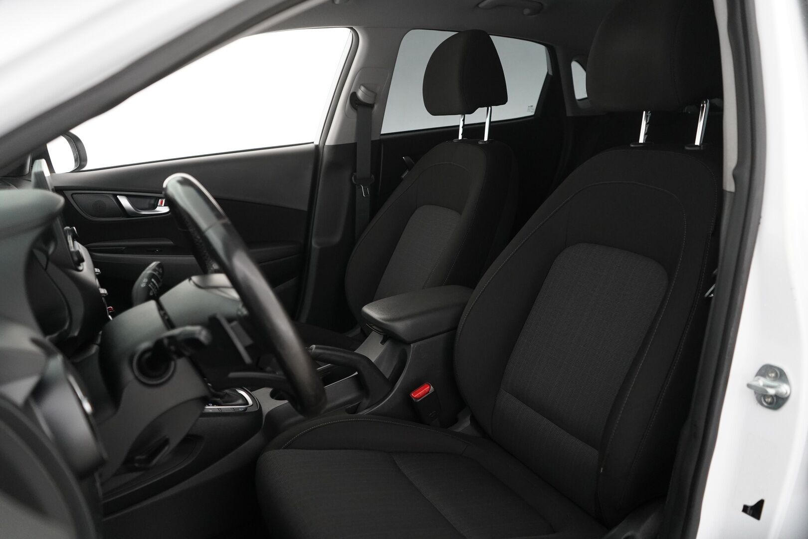 Hyundai KONA 2022 1.6 CRDi 136hv Hybrid 7-DCT-aut Pro Business