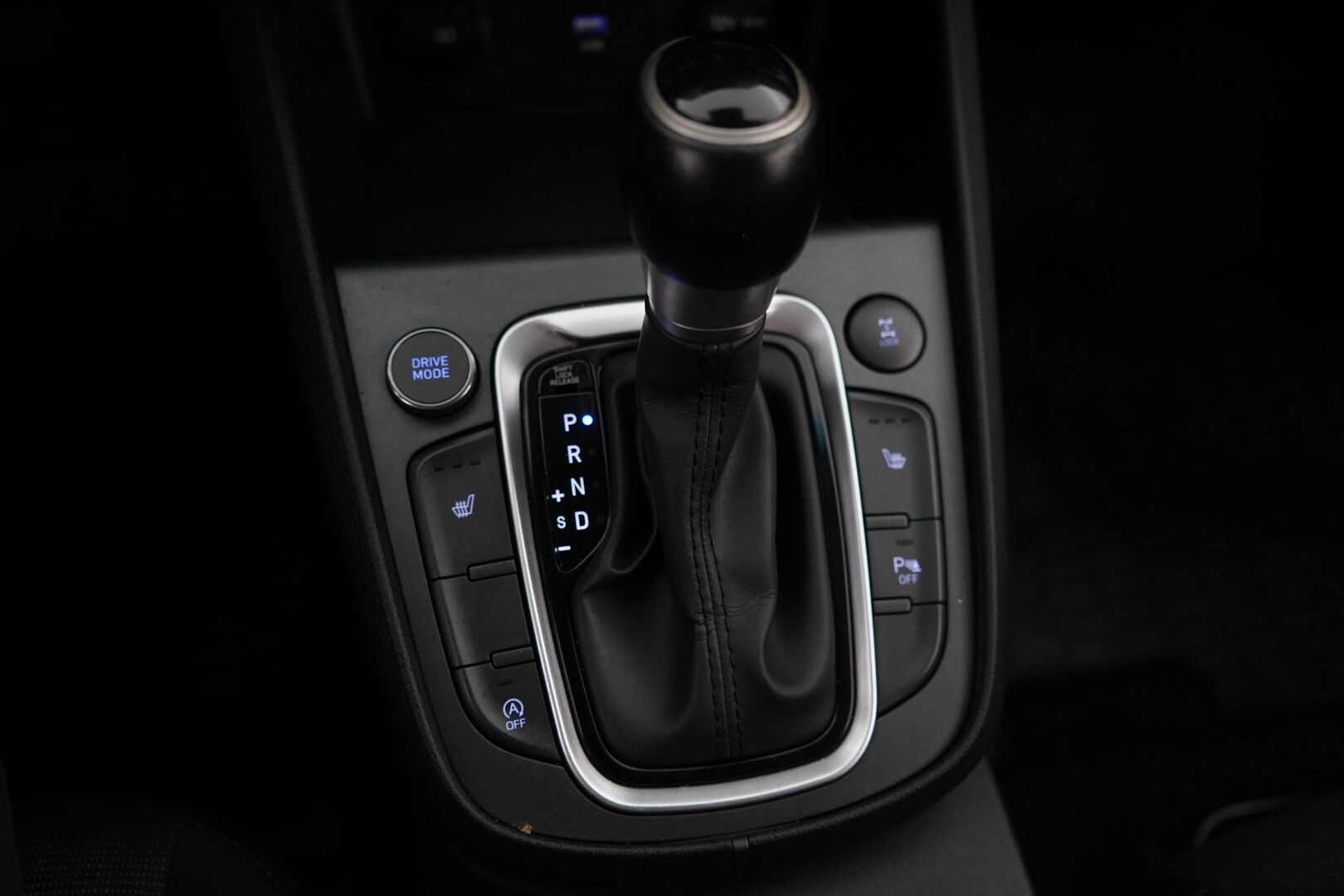 Hyundai KONA 2022 MYYDÄÄN HUUTOKAUPAT.COM! 1.6 CRDi 136hv Hybrid 7-DCT-aut Pro Business *Lohkolämmitin / Lane Assist / Vakkari* - Suomi-auto / Kahdet renkaat / Juuri huollettu