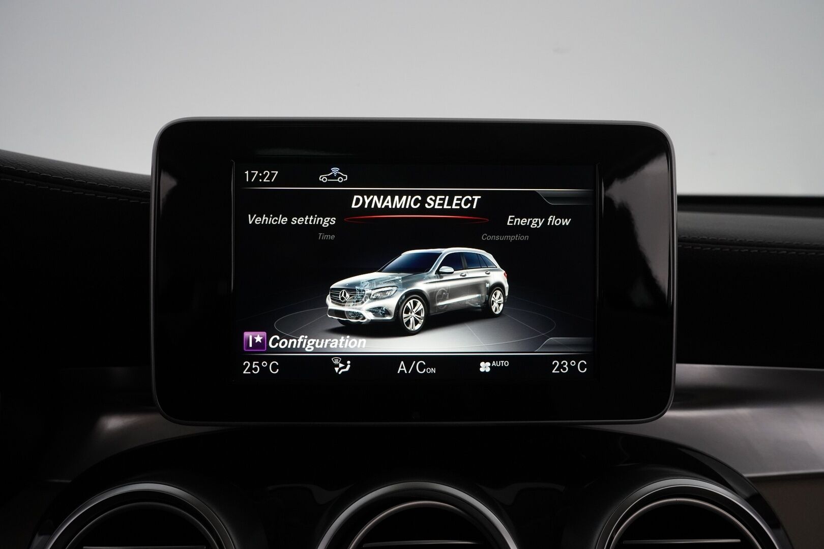 Mercedes-Benz GLC 2018 350 e 4Matic A Premium Business AMG * Panoraama / Burmester / Sporttinahat / Koukku / Tutkat * - Suomi auto / Kahdet renkaat alumiinivantein / Huollettu 7.2025