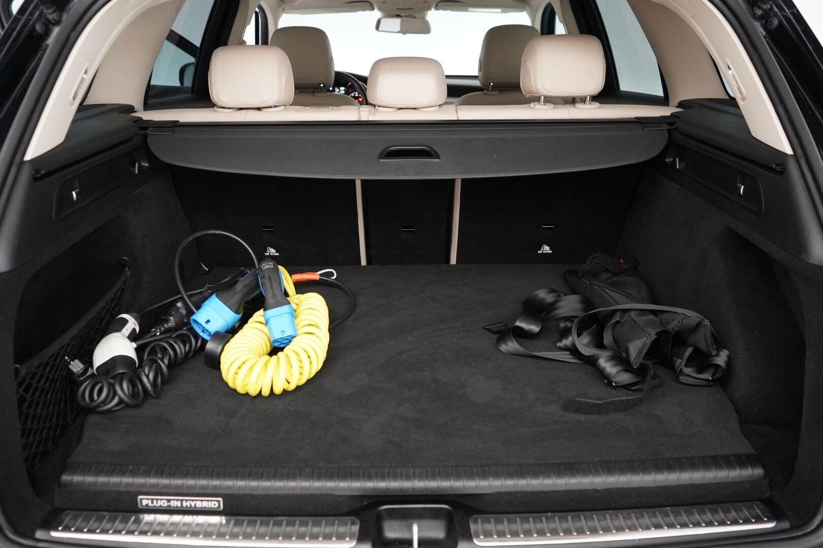 Mercedes-Benz GLC 2018 350 e 4Matic A Premium Business AMG *Panorama / Burmester / Sporttinahat / Koukku / Vakkari / Tutkat * - Suomi auto / Kahdet renkaat alumiinivantein / Viimeisin huolto 7/25