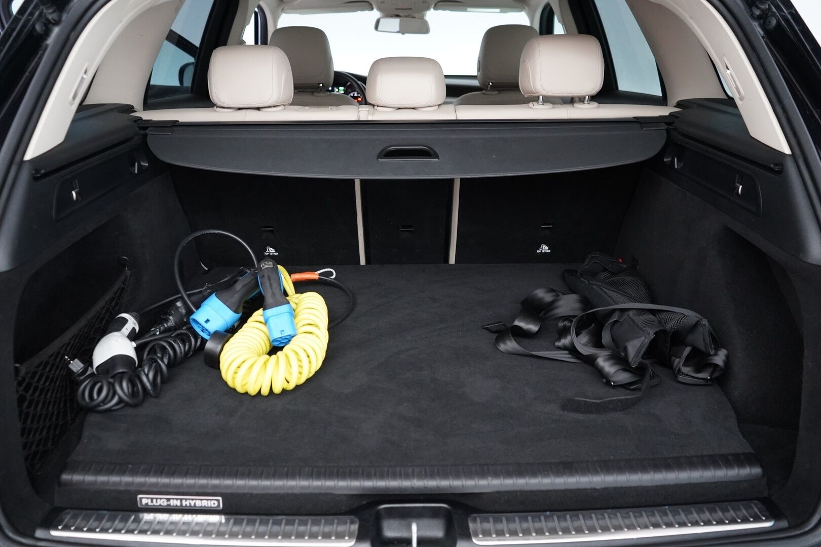 Mercedes-Benz GLC 2018 350 e 4Matic A Premium Business AMG *Panorama / Burmester / Sporttinahat / Koukku / Vakkari / Tutkat * - Suomi auto / Kahdet renkaat alumiinivantein / Viimeisin huolto 7/25