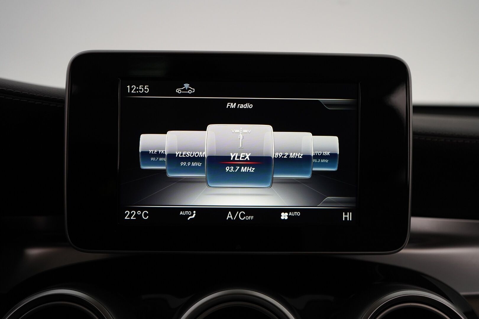 Mercedes-Benz GLC 2018 350 e 4Matic A Premium Business AMG *Panorama / Burmester / Sporttinahat / Koukku / Vakkari / Tutkat * - Suomi auto / Kahdet renkaat alumiinivantein / Viimeisin huolto 7/25