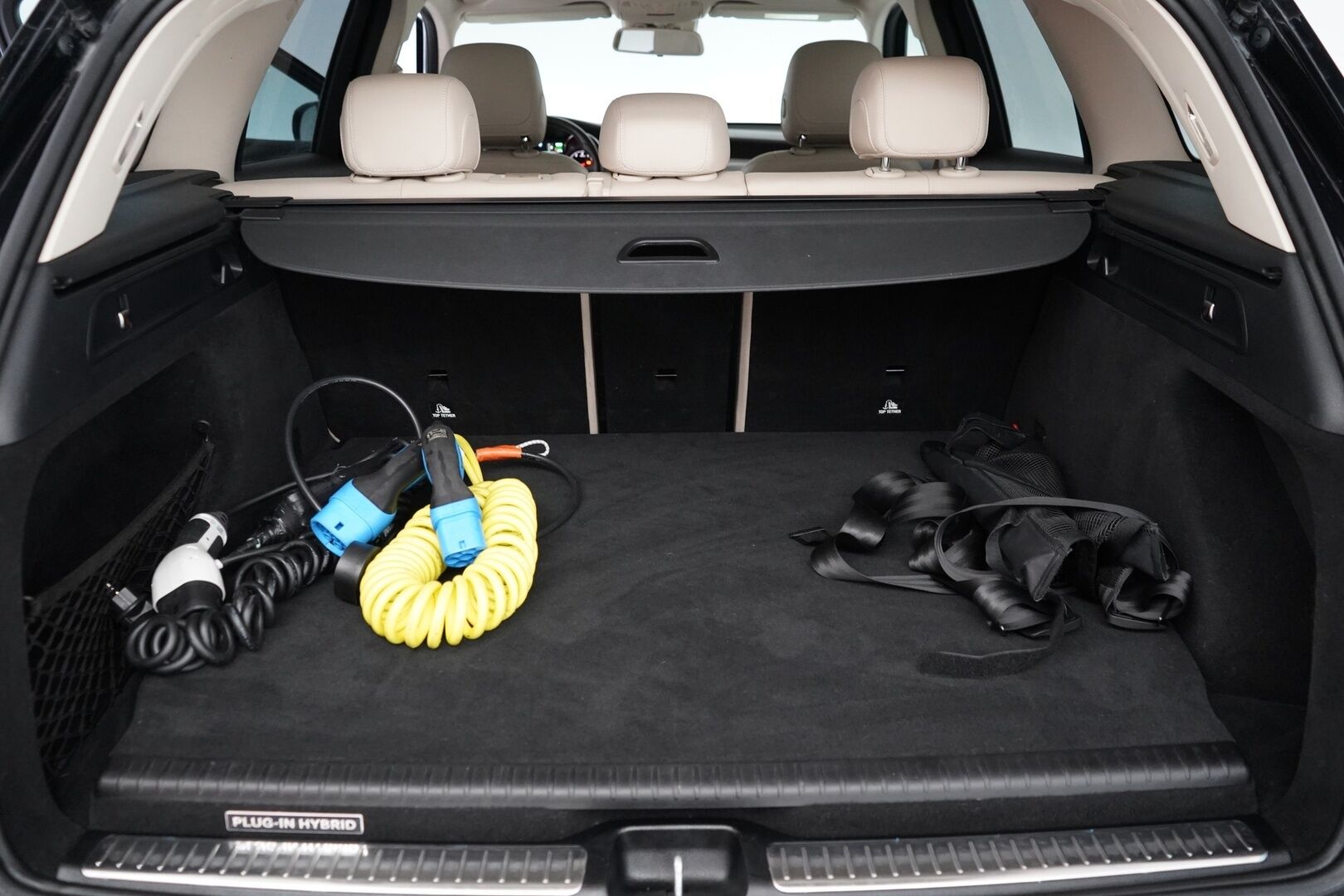 Mercedes-Benz GLC 2018 350 e 4Matic A Premium Business AMG *Panorama / Burmester / Sporttinahat / Koukku / Vakkari / Tutkat * - Suomi auto / Kahdet renkaat alumiinivantein / Viimeisin huolto 7/25