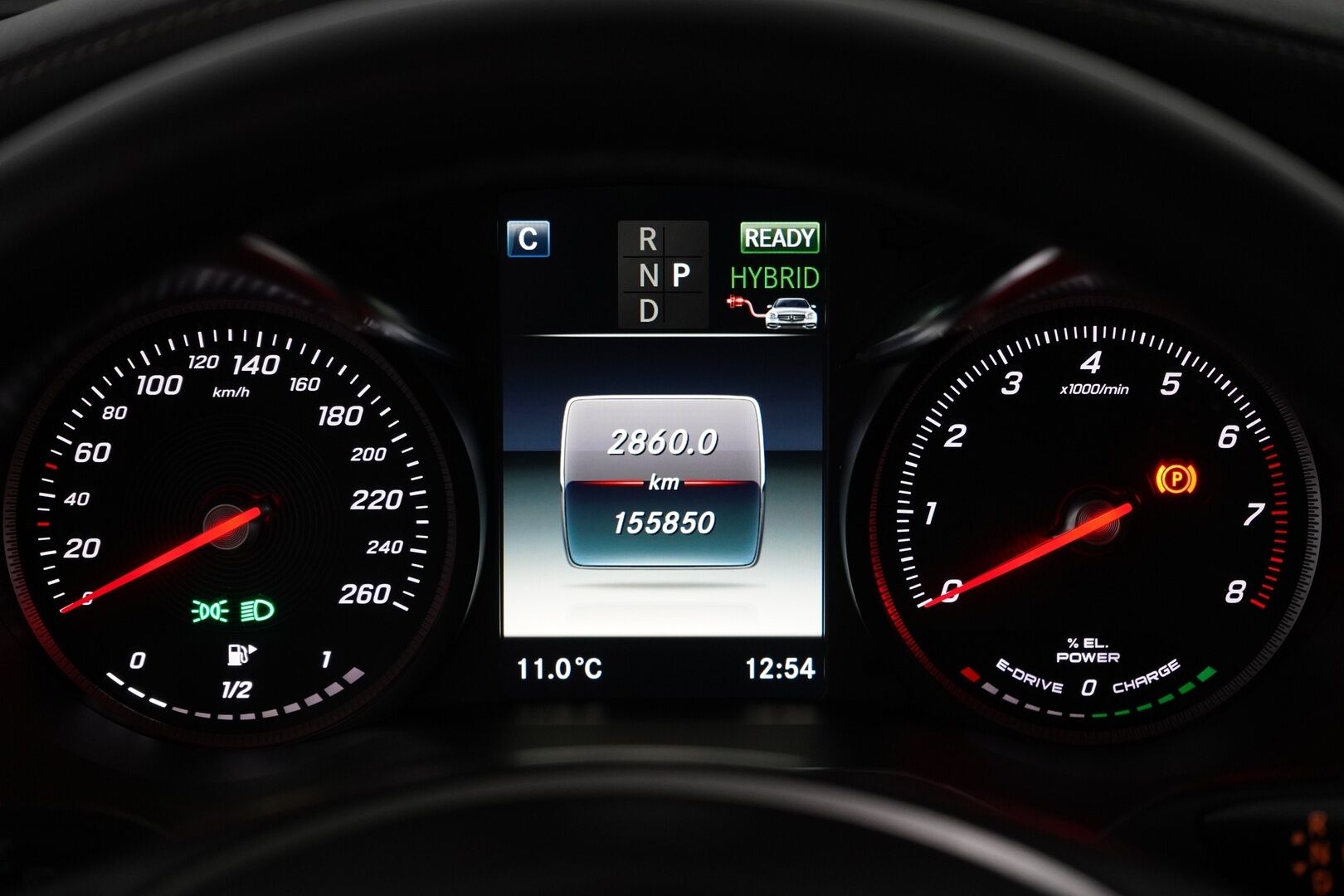 Mercedes-Benz GLC 2018 350 e 4Matic A Premium Business AMG *Panorama / Burmester / Sporttinahat / Koukku / Vakkari / Tutkat * - Suomi auto / Kahdet renkaat alumiinivantein / Viimeisin huolto 7/25