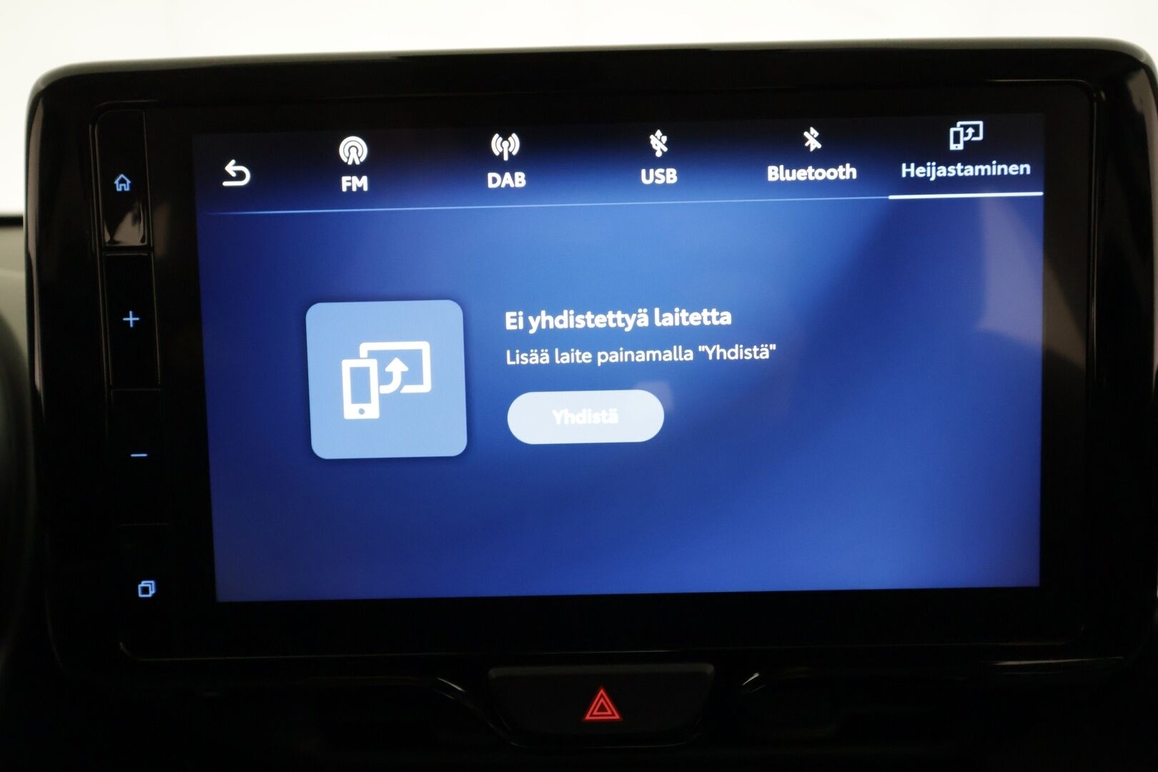 Toyota Yaris Cross 2023 1,5 Hybrid Active - | ACC | Lohko | Koukku | LED | P.kamera | Ratinlämmitys | Apple&Android | 1.Om Suomi-auto | Kahdet Renkaat | Merkkihuollettu |