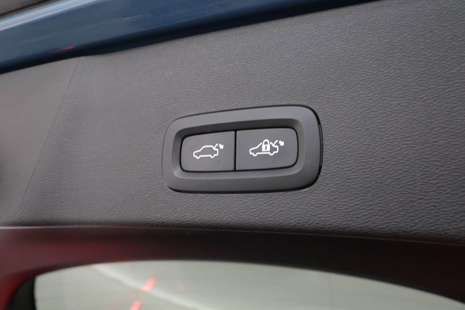 Volvo C40 2023 Recharge Twin Plus aut - 1OM Suomiauto | ILP | Koukku | Adapt.Vakkari | Lasikatto | KeylessGo | Peruutuskamera | High Perf Audio | Muistipenkki | Huippuvarusteet |2x Renkaat Aluvantein!