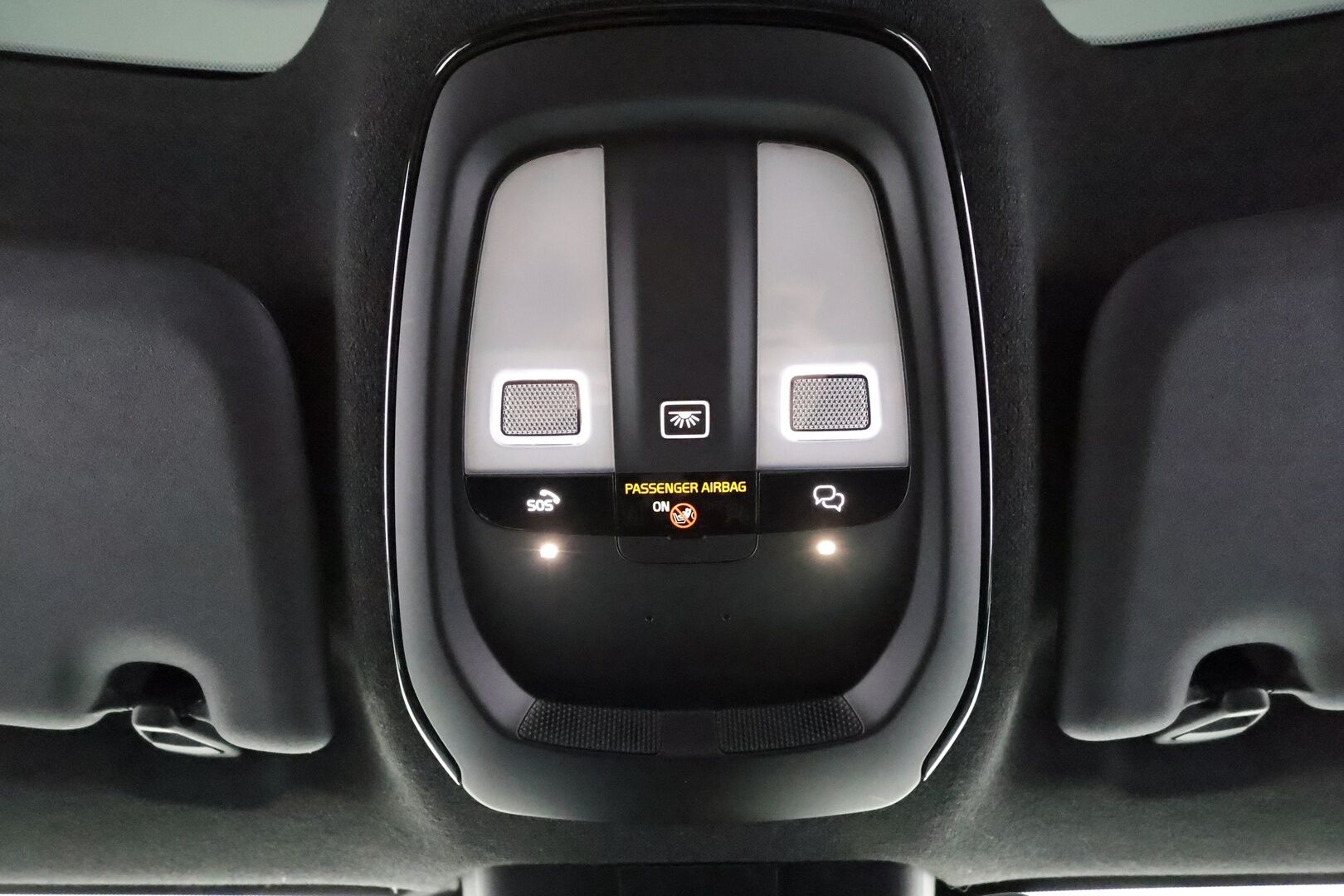 Volvo C40 2023 Recharge Twin Plus aut - 1OM Suomiauto | ILP | Koukku | Adapt.Vakkari | Lasikatto | KeylessGo | Peruutuskamera | High Perf Audio | Muistipenkki | Huippuvarusteet |2x Renkaat Aluvantein!