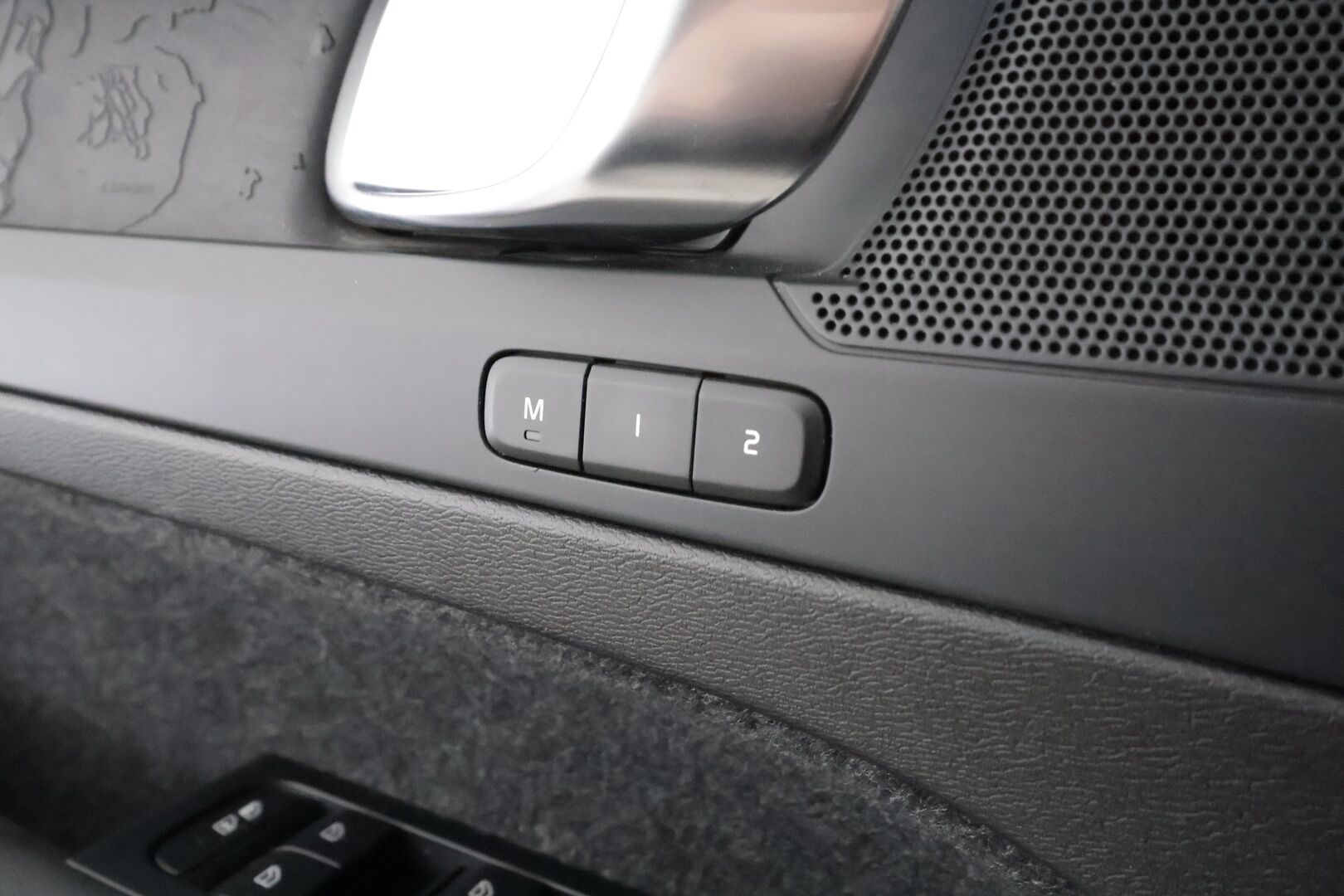 Volvo C40 2023 Recharge Twin Plus aut - 1OM Suomiauto | ILP | Koukku | Adapt.Vakkari | Lasikatto | KeylessGo | Peruutuskamera | High Perf Audio | Muistipenkki | Huippuvarusteet |2x Renkaat Aluvantein!
