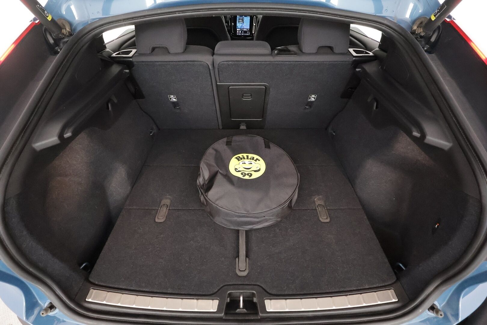 Volvo C40 2023 Recharge Twin Plus aut - 1OM Suomiauto | ILP | Koukku | Adapt.Vakkari | Lasikatto | KeylessGo | Peruutuskamera | High Perf Audio | Muistipenkki | Huippuvarusteet |2x Renkaat Aluvantein!