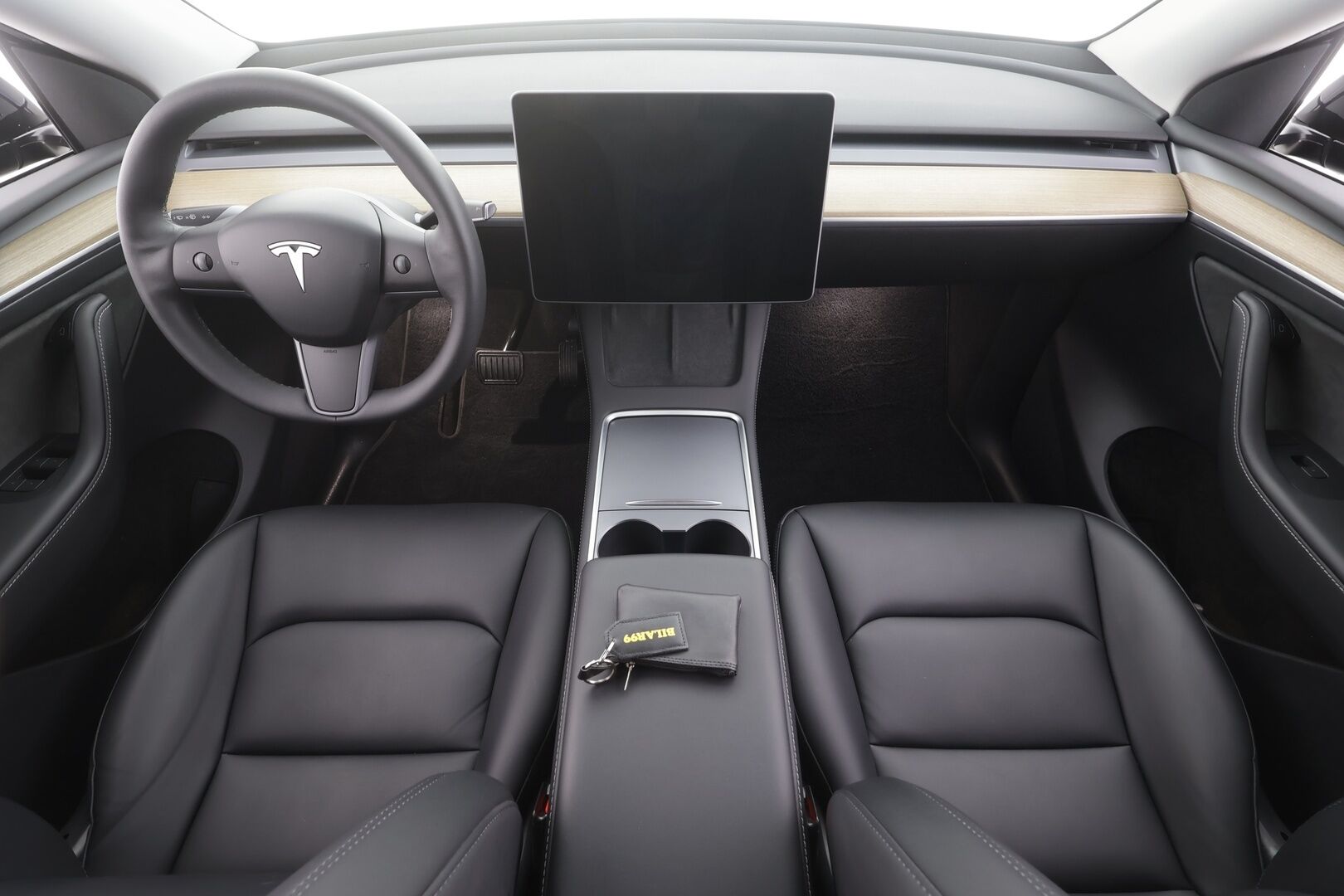 Tesla Model Y 2022 Long Range - | ACC | ILP | Koukku | Ryzen | Matrix | Lasikatto | Premium Audio | Nahat | Muistipenkki | P.kamera | 1-om suomiauto | 2x renkaat aluin |