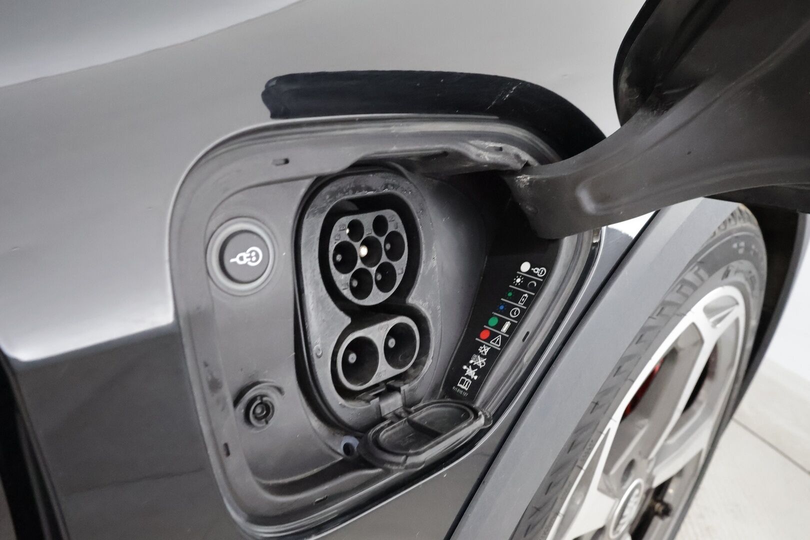 Porsche Taycan 2023 4S Cross Turismo * Lasikatto / ILP / ACC / LED / P.Kamera / Ilma-alusta / Navi / Kaistavahti / Nahkaverhoilu / Keyless * - 1-om Suomi-auto / 2x Latauskaapelit / Merkkihuollettu! - HULLU BLACKWEEK KORKOTARJOUS 2,49%