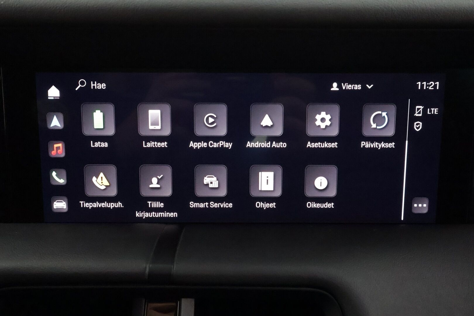 Porsche Taycan 2023 4S Cross Turismo * Lasikatto / ILP / ACC / LED / P.Kamera / Ilma-alusta / Navi / Kaistavahti / Nahkaverhoilu / Keyless * - 1-om Suomi-auto / 2x Latauskaapelit / Merkkihuollettu! - HULLU BLACKWEEK KORKOTARJOUS 2,49%