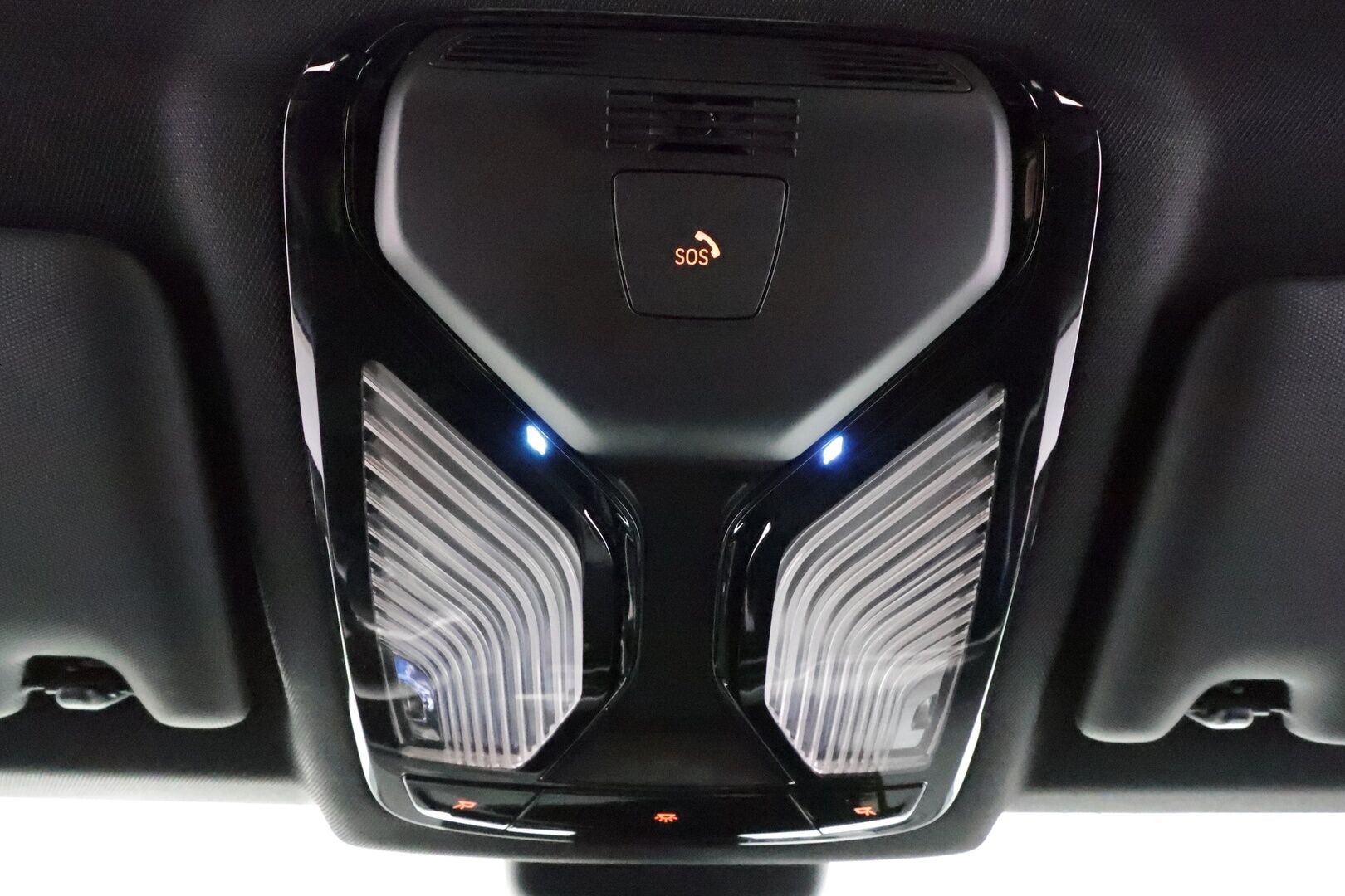 BMW 330 2023 G21 Touring 330e xDrive A M Sport * ACC / 360° / H&K / Muistipenkki / Comfort Access / Navi / Facelift * - 1.Om Suomi-auto / Akku kuntotarkastettu / Kahdet renkaat aluvanteilla 